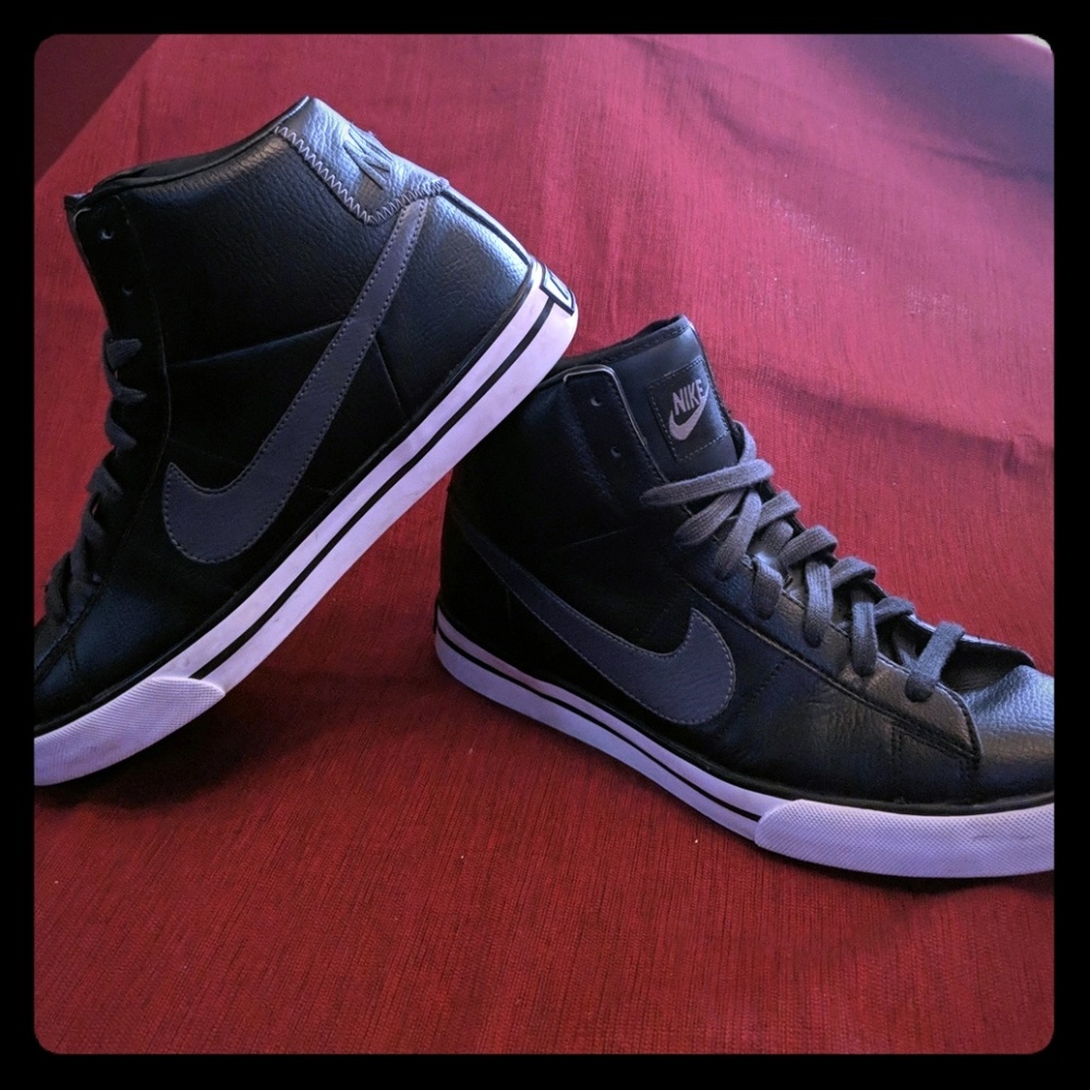 Classic Nike BRS shoes